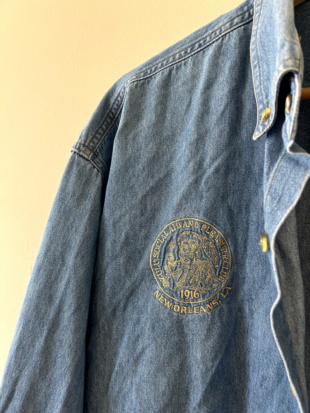Vintage 90s Embroidered Zulu Social Club New Orleans Denim Jean Shirt Men's XL